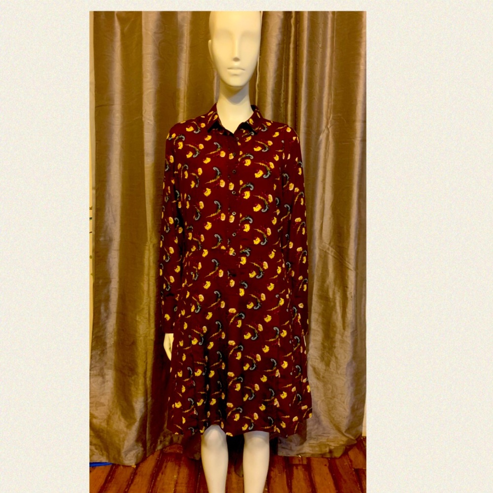 Banana Republic Pleated dress